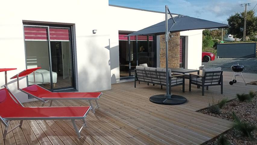 Gîte pour 4 personnes, avec terrasse et jardin à Pleumeur-Bodou - 2