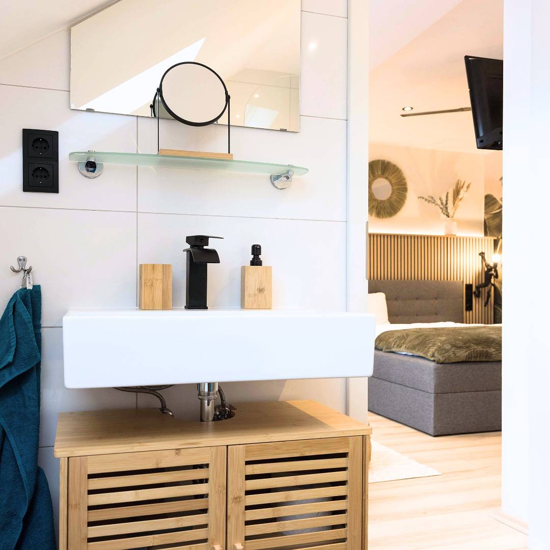 Ganze Ferienwohnung, Apartment, Küche, Parkplatz, digitaler Check-in in Hof, Oberfranken