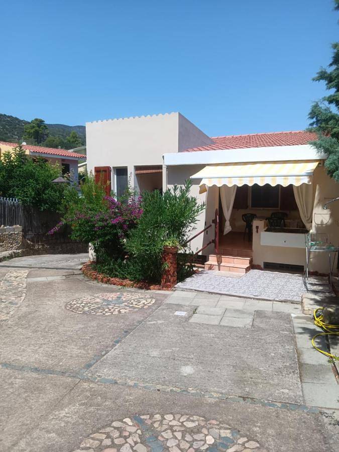 Ferienhaus für 4 Personen, mit Balkon und Terrasse sowie Garten und Ausblick