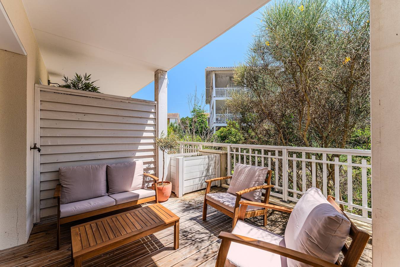 Ganze Wohnung, Appartement „Cocon Des Sables-Bassin d’Arcachon“ mit Gemeinschaftspool, privater Terrasse und Wlan in La Teste-de-Buch, Arcachon und Umgebung