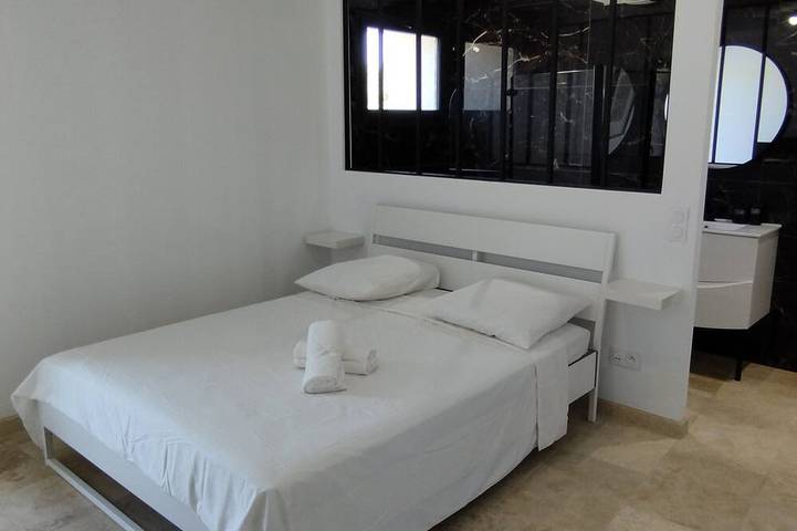 Agriturismo für 8 Personen, mit Garten und Whirlpool in der Provence