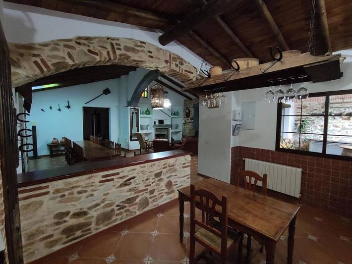 Casa de vacaciones para 17 personas, con piscina además de vistas y jardín, Familias con niños en Provincia de Badajoz - 4