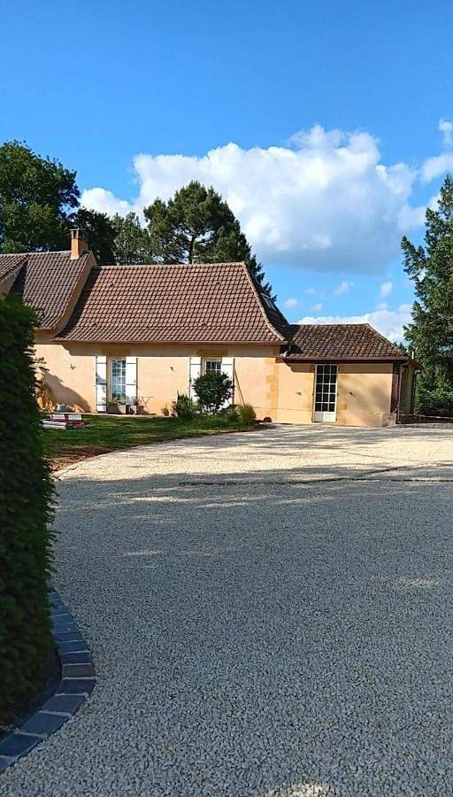 Gîte pour 2 personnes, avec jardin ainsi que vue et piscine à Saint-Avit-Sénieur - 4