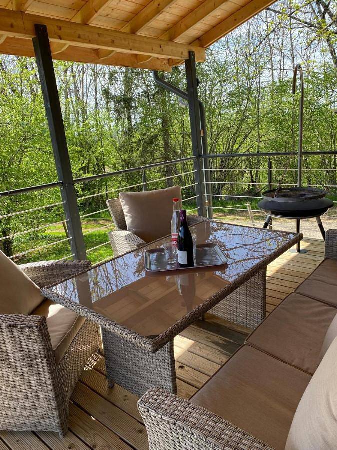 Gîte pour 5 personnes, avec vue ainsi que jardin et piscine à Saint-Laurent-en-Grandvaux - 4