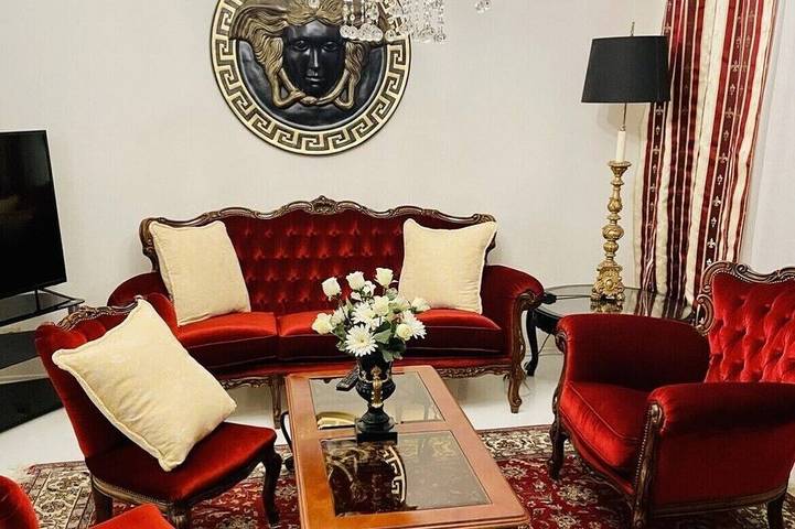 Ferienhaus für 8 Personen, mit Garten und Whirlpool sowie Balkon, mit Haustier