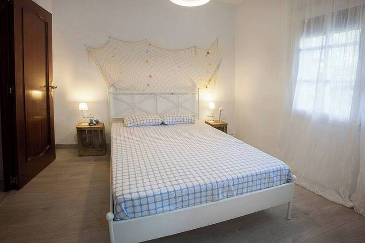 Villa für 23 Personen, mit Garten und Balkon sowie Whirlpool an der Costa Dorada - 2
