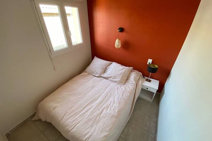 Chalet pour 8 personnes, avec terrasse à Gruissan Plage - 2