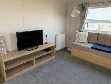 Glamping for 6 People in Weymouth, Jurassic Coast, Photo 4