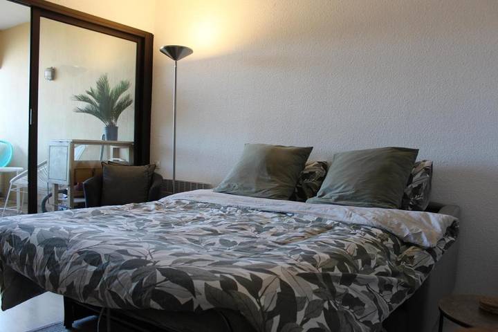 Ferienwohnung für 2 Personen, mit Pool und Ausblick sowie Kinderpool und Terrasse in Cassis - 4