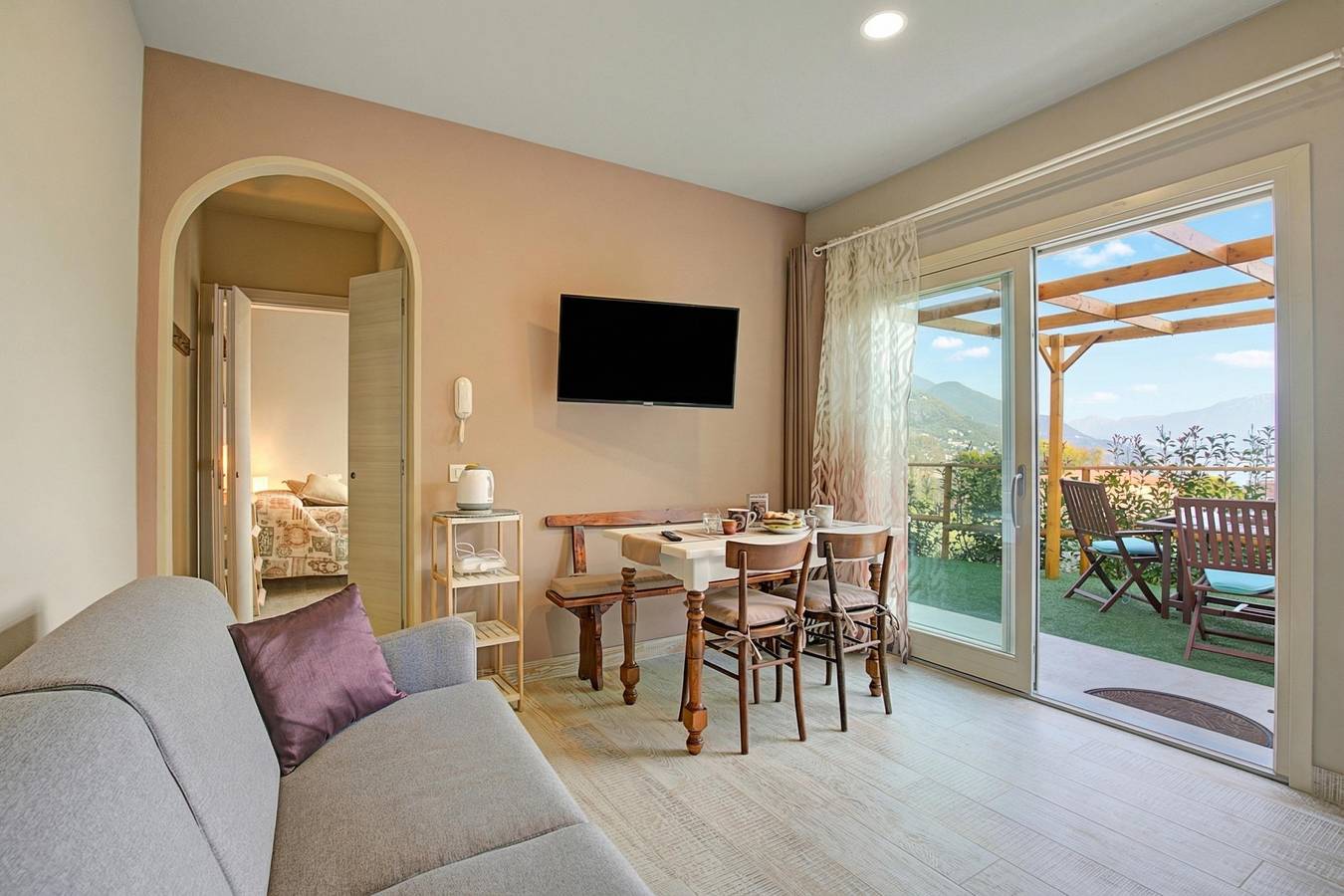 Apartamento entero, Caffè Priscilla House parking & lakeview in Saló, Montañas Garda