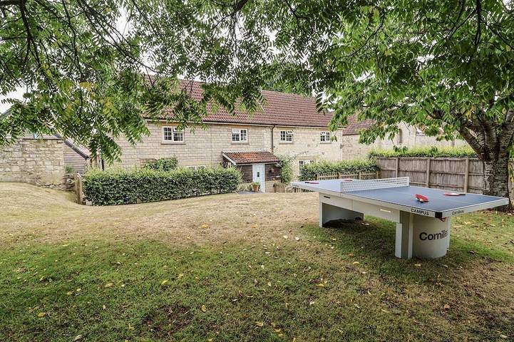 Cottage for 8 people, with Hot tub and Garden in Dorset
