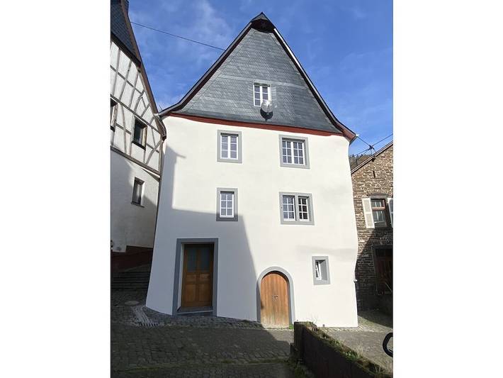 Ferienhaus für 8 Personen, mit Terrasse in Bremm