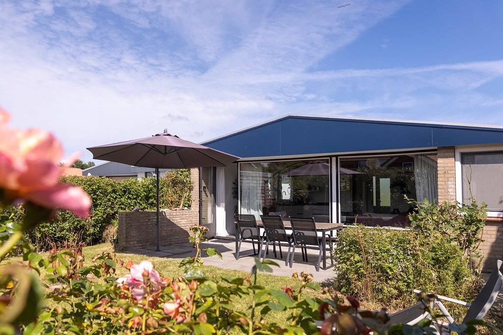 Vakantie Zeeland — Vz934 Bungalow in Ouddorp in Ouddorp, Goeree-Overflakkee