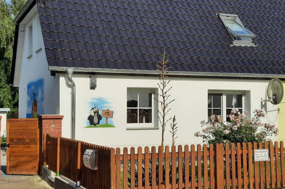 Ferienhaus (Dhh) am Kubitzer Bodden mit Kamin und großem Garten in Prohn, Stralsund Umland