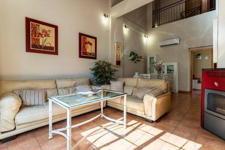 Casa rural para 7 personas, con jardín y piscina además de vistas y vistas al lago en Córdoba - 2