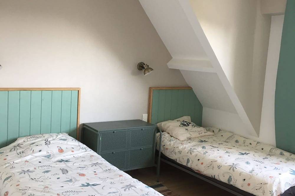 Appartement entier, Appartement 6 personnes, coeur de bourg à 10mm de la plage in Névez, Région de Quimper