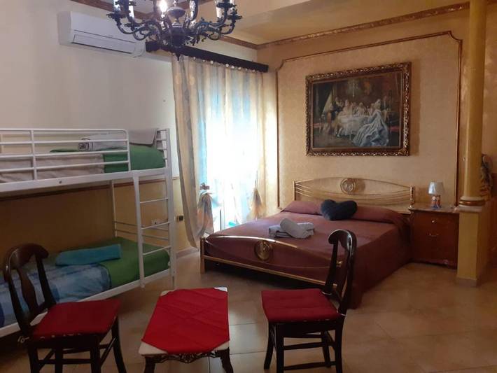 Gîte pour 2 personnes, avec jardin et jacuzzi à Canicattì - 3