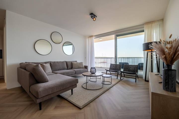 Ferienhaus für 6 Personen, mit Terrasse und Seeblick sowie Balkon/Terrasse - 1