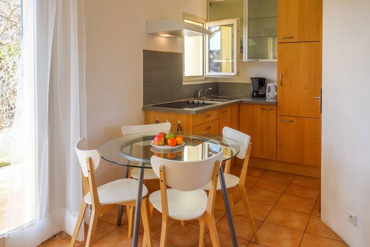 Gîte pour 4 personnes, avec piscine, adapté aux familles à Mirabel-aux-Baronnies - 4