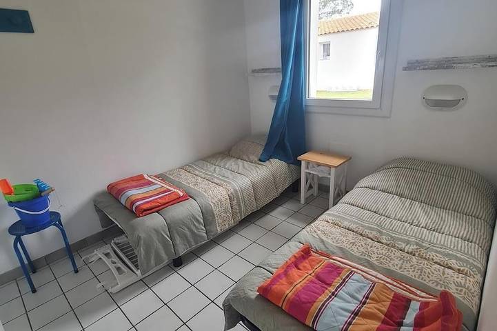 Maison plein pied résidence sécurisée avec piscine et place de parking privée in Dolus-d'Oléron, Côte de Beauté