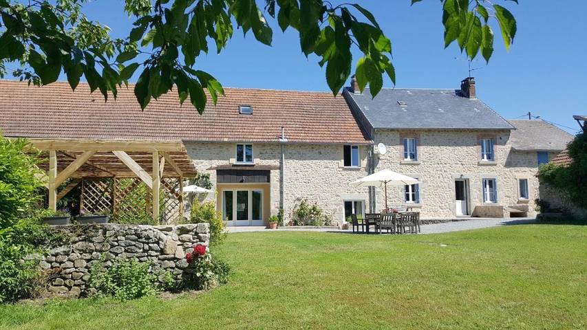 Maison de vacances pour 4 personnes, avec Terrasse et Jardin ainsi que Piscine et Vue