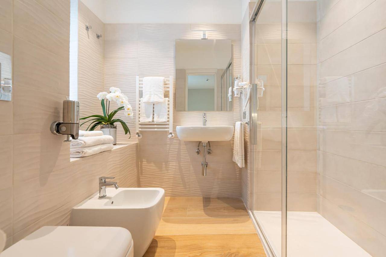 Double Room with Private Bathroom in Pozzuoli, Napoli e dintorni