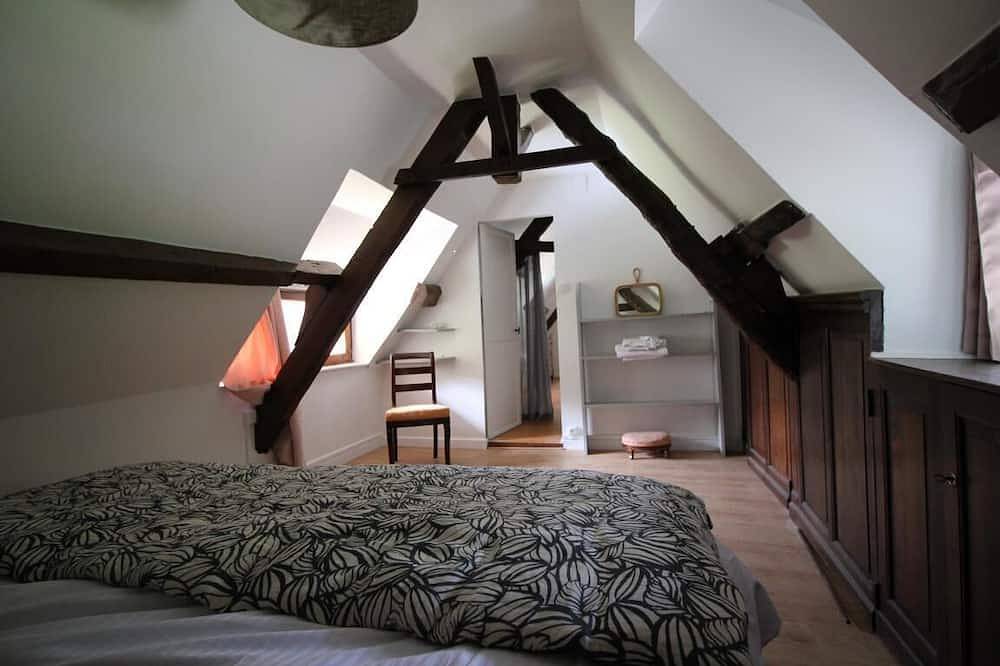 \"La Chaumière de Nanou\", with large garden and close to the sea. in Saint-Valery-en-Caux, Dieppe region