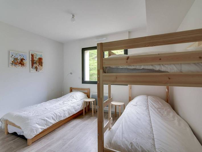 Ganze Wohnung, Wohnung für 8, 2 Schlafzimmer, Zentrum, 3. Stock, sicher, Skiraum in La Mongie, Bagnères-de-Bigorre
