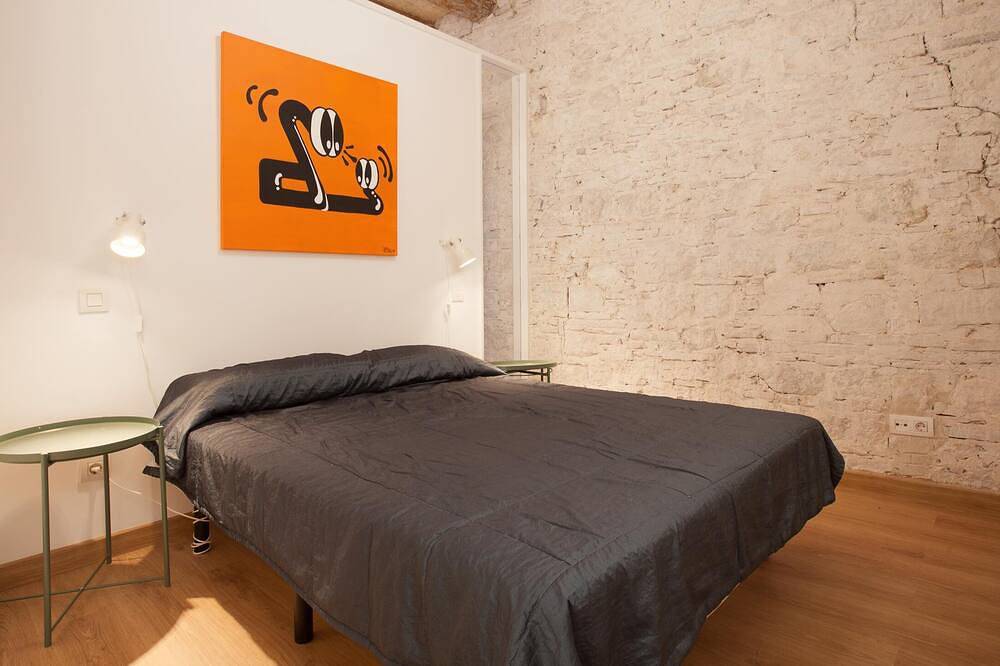 Cozy El Born flat near Picasso museum in Gotisches Viertel, Barcelona