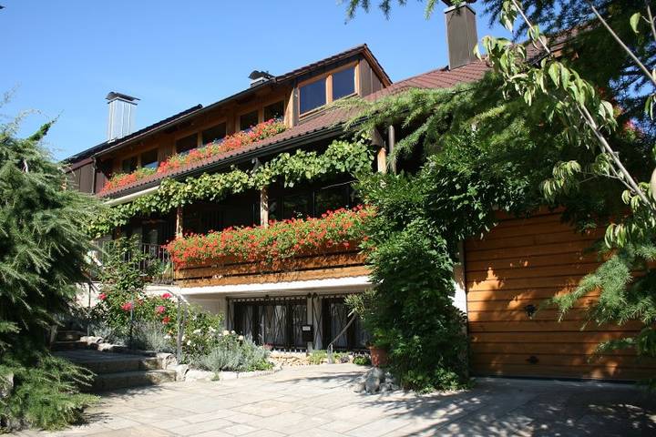 Gîte pour 4 personnes, avec balcon/terrasse et terrasse à Gernsbach