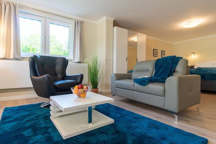 Ferienwohnung für 2 Personen, mit Balkon und Terrasse in Bosau - 3