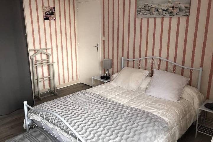 Gîte pour 4 personnes, avec balcon dans Office De Tourisme De Saint Cast Le Guildo - 2