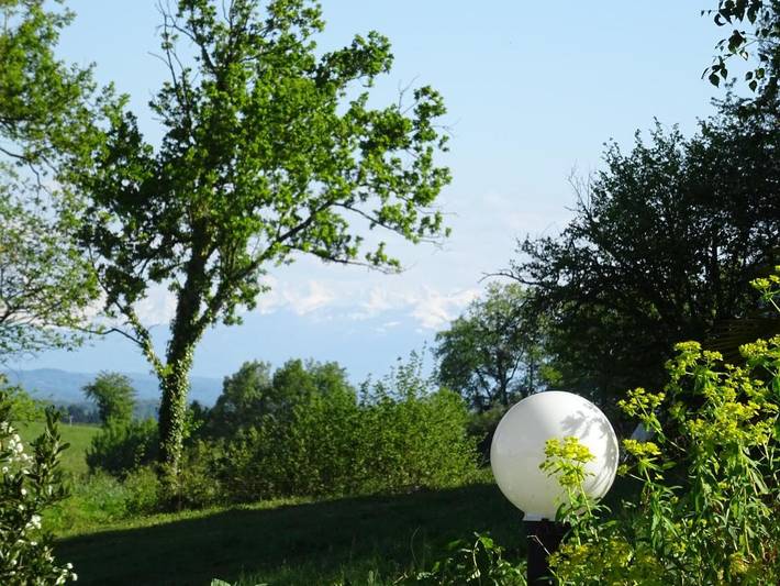 Location de vacances pour 4 personnes, avec jacuzzi et jardin ainsi que piscine et terrasse à Blousson-Sérian - 3