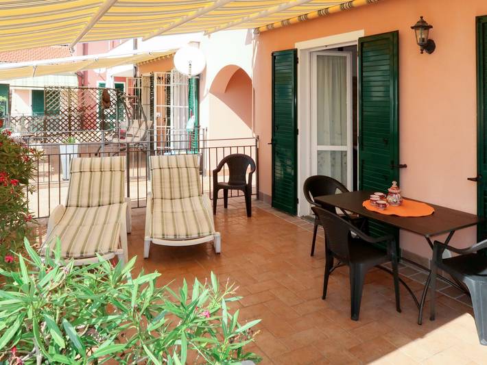 Appartamento vacanze per 4 persone, con terrazza e giardino - 1