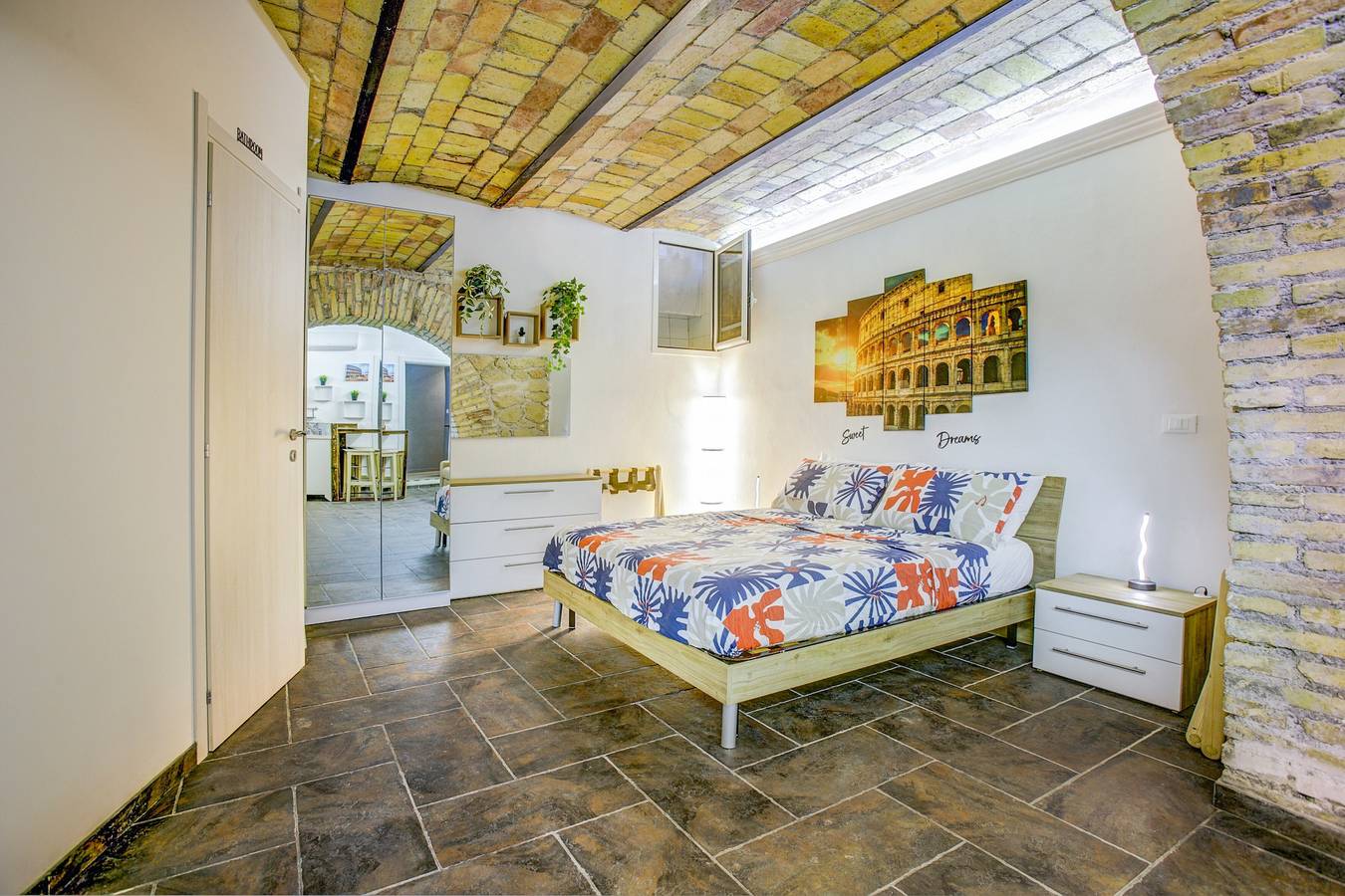 Geheel appartement, Appartement 'Delightful Pigneto' met Wi-Fi en Airconditioning in Rome, Provincie Rome