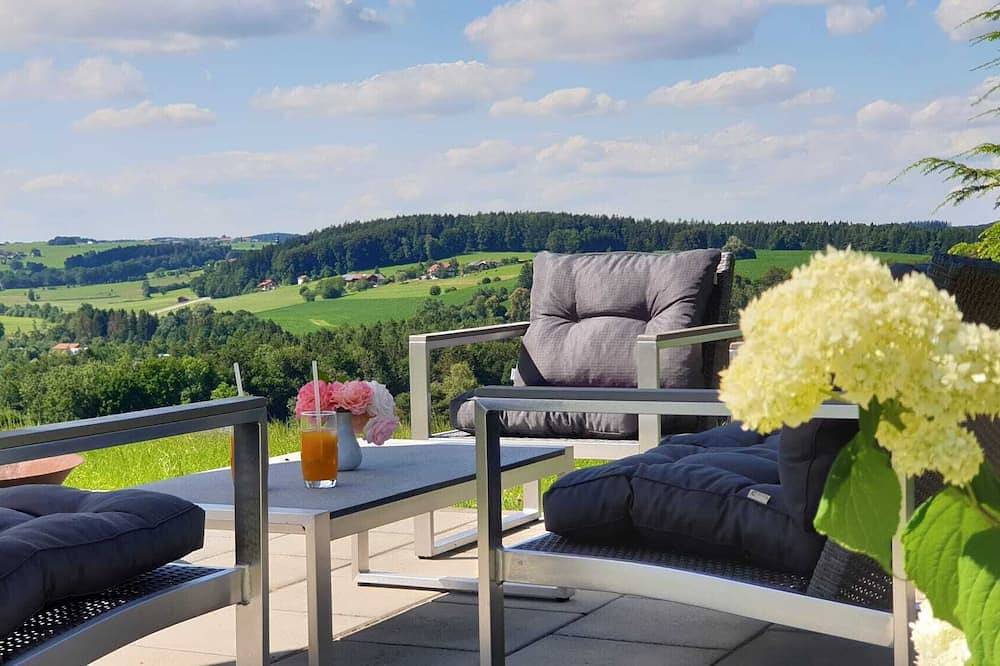 Ganze Wohnung, Ferienwohnung bis 4 Personen, Balkon, 80 qm in Wonneberg, Rupertiwinkel