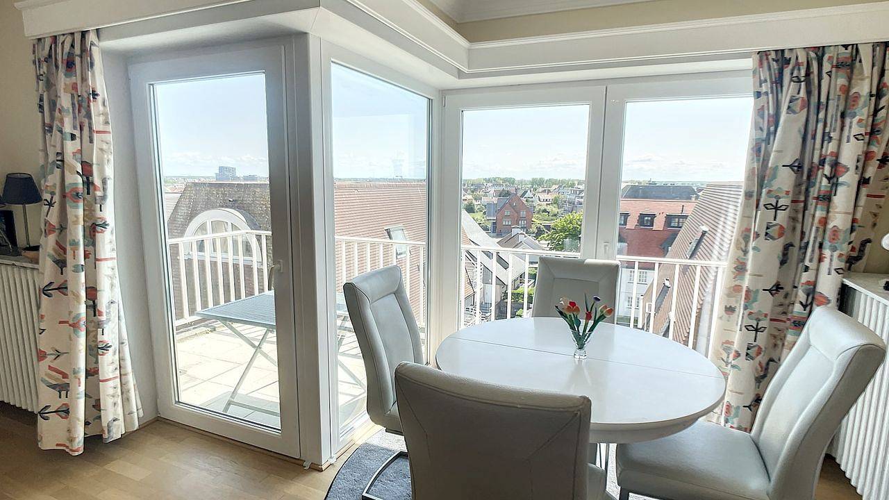 Appartement de vacances entier, Appartement de vacances pour 3 personnes avec balcon in Duinbergen, Knokke-Heist