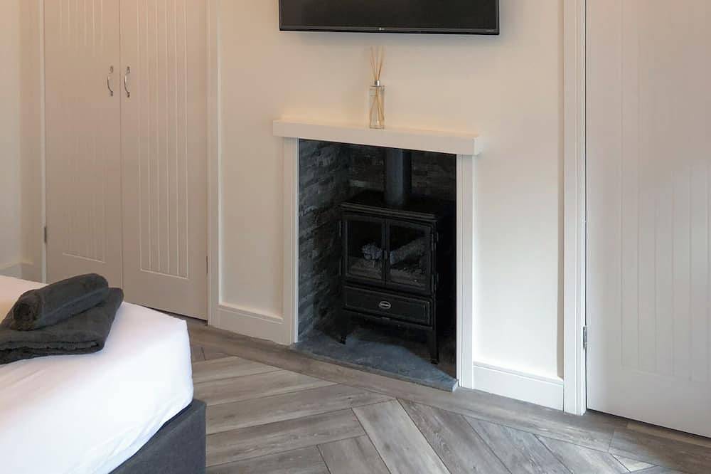 Whinacres Cottage @1894 in Conwy, Snowdonia