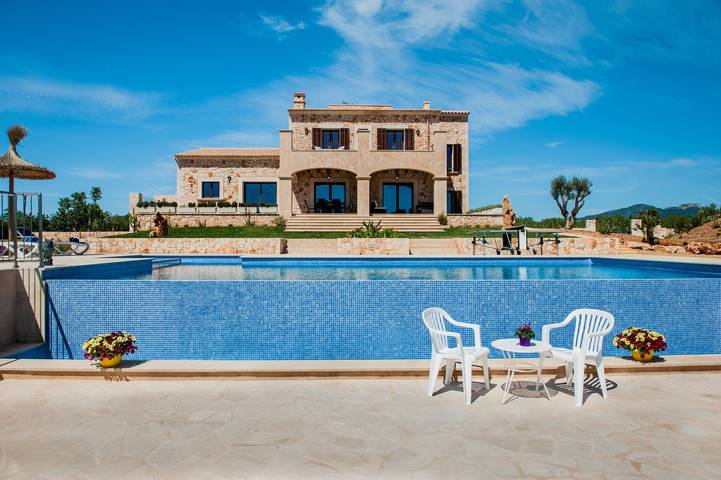 Ferienhaus für 8 Personen, mit Balkon und Garten sowie Kinderpool in Cala d'Or - 2