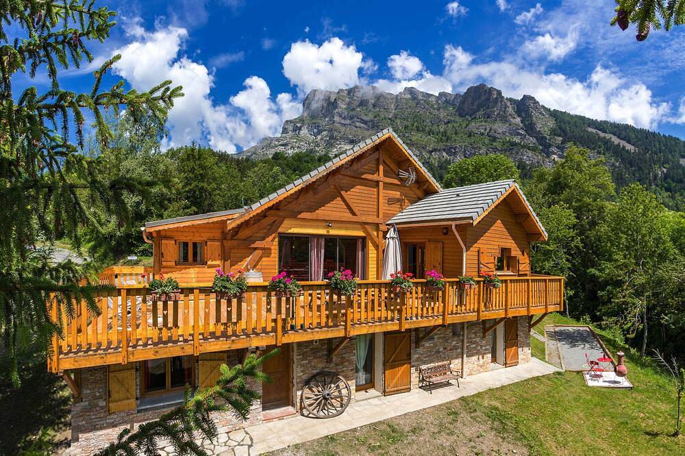 Amplio chalet y spa en 1500 m de terreno orientado al sur con vista - 14 personas in Saint-Jean-Saint-Nicolas, Parque Nacional de los Ecrins