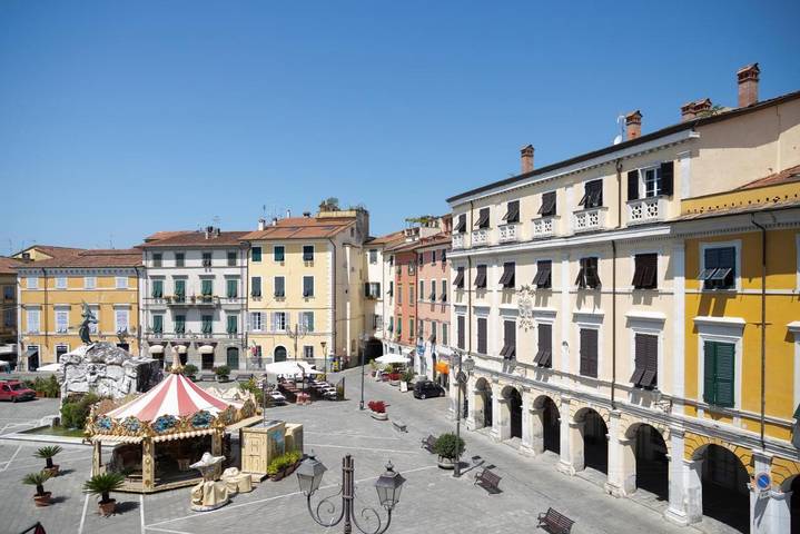 B&b per 9 persone, con panorama in Sarzana