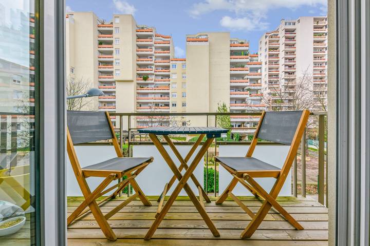 Location de vacances pour 3 personnes, avec Balcon à Villeurbanne
