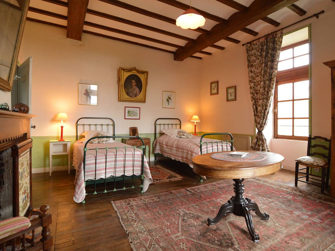 Retraite à la piscine Saint-Paul in Saint-Paul-du-Bois, Vallée de la Loire