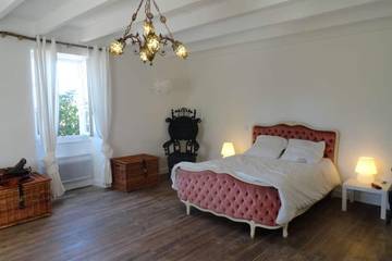Gîte pour 8 personnes, avec jardin à Cieurac