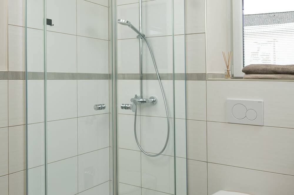 Ganze Wohnung, Ferienwohnung Kraichgaublick Obergeschoss in Kraichgau