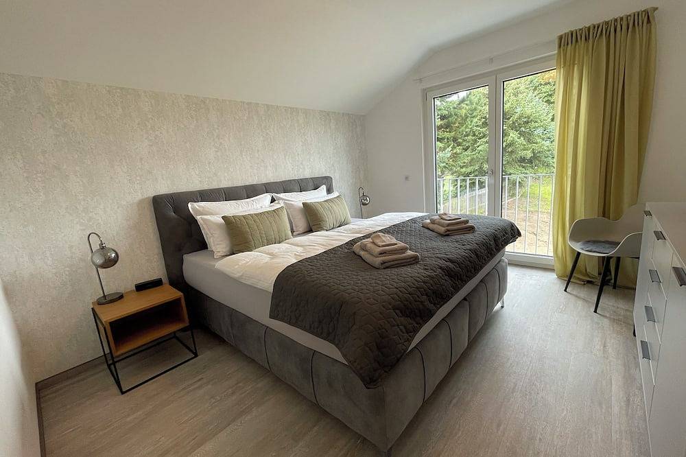 Neues, modernes Ferienhaus Zugzuflucht 3 Schlafzimmer mit Terrasse und Garten in Freiberg, Chemnitz und Umgebung