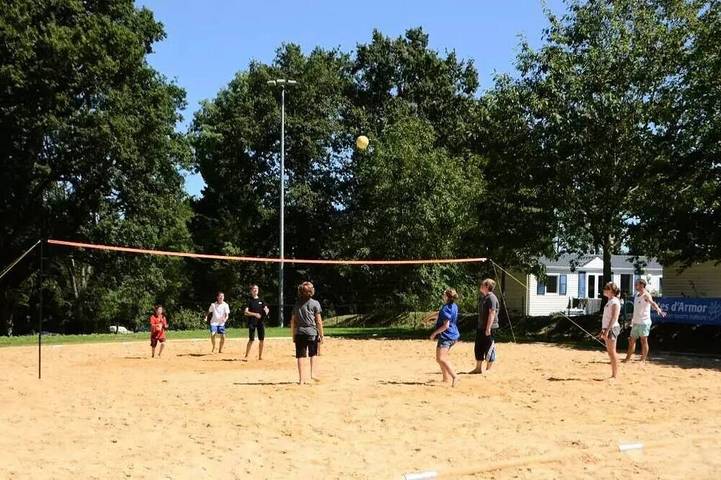 Location de vacances pour 4 personnes, avec piscine et terrasse à Merdrignac - 4