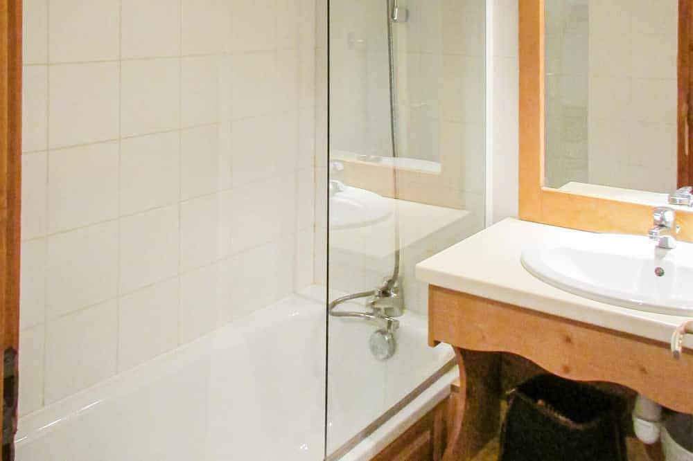 Entire apartment, Gorgeous apartment in Puy St Vincent in Puy-Saint-Vincent, Écrins National Park