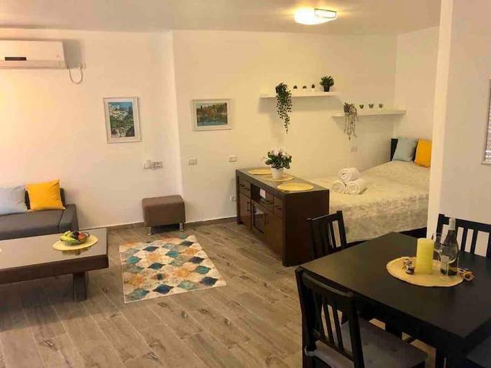 Ferienwohnung für 4 Personen, mit Terrasse und Garten in Israel