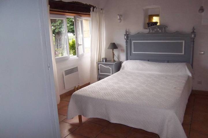 Location de vacances pour 7 personnes, avec terrasse et jardin à Plazac - 2